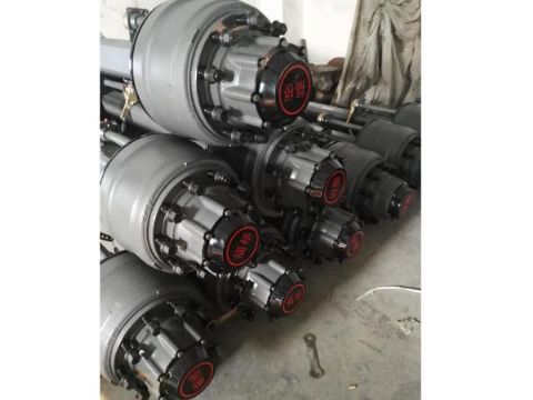 點(diǎn)擊查看詳細(xì)信息<br>標(biāo)題：25噸半掛車(chē)車(chē)軸 閱讀次數(shù)：2823